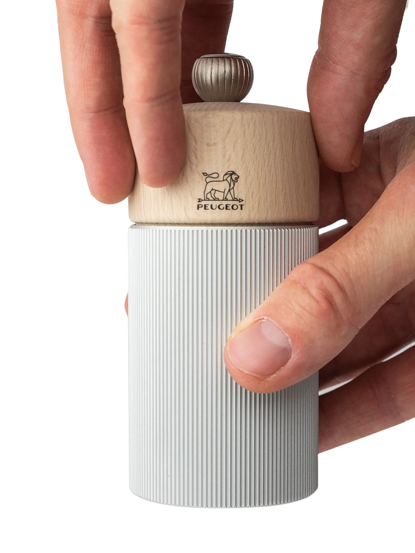 PEUGEOT | Manuelle Pfeffermühle Line 12cm Alu/Buche | braun